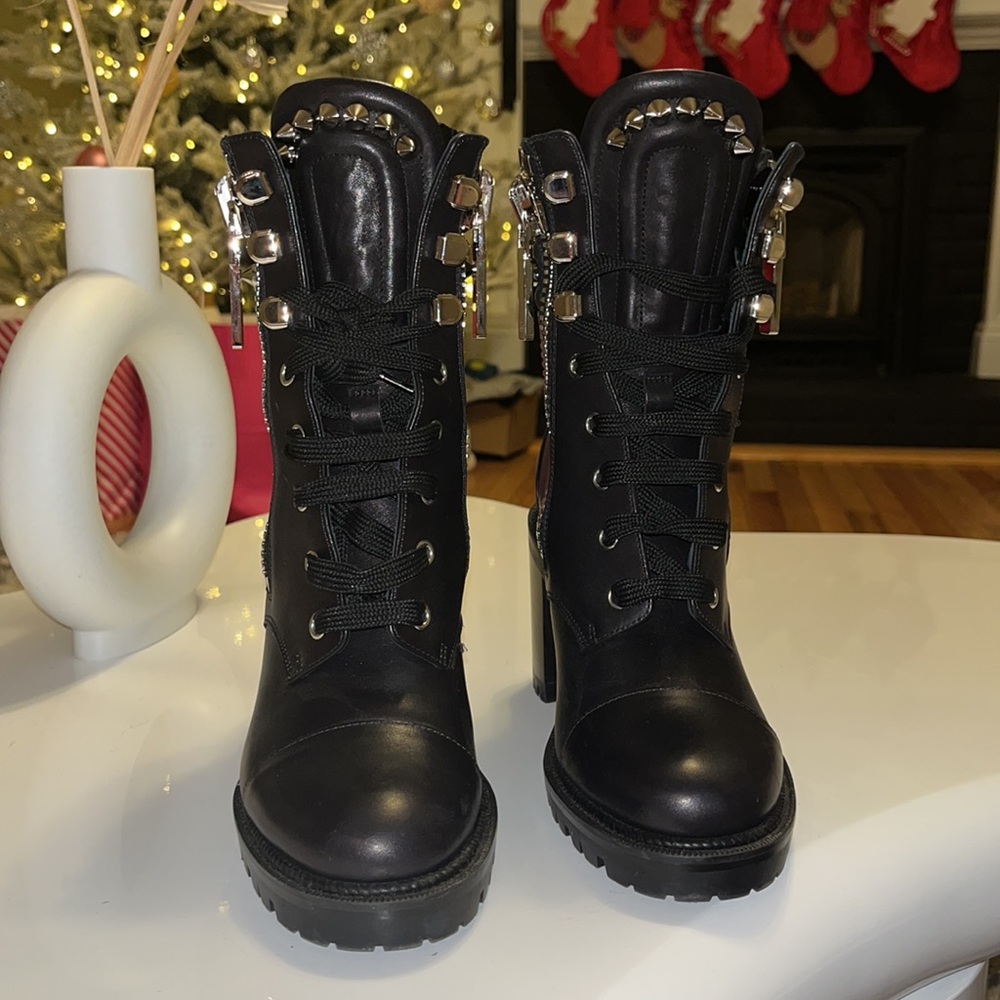 Worn once. CL black combat boot with spikes - Picture 4 of 15